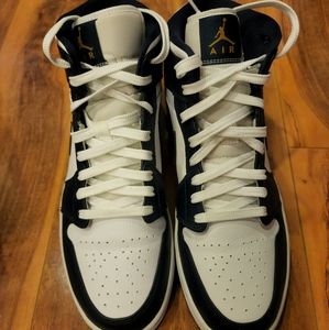 Size 10 - Jordan 1 Mid Obsidian 2019